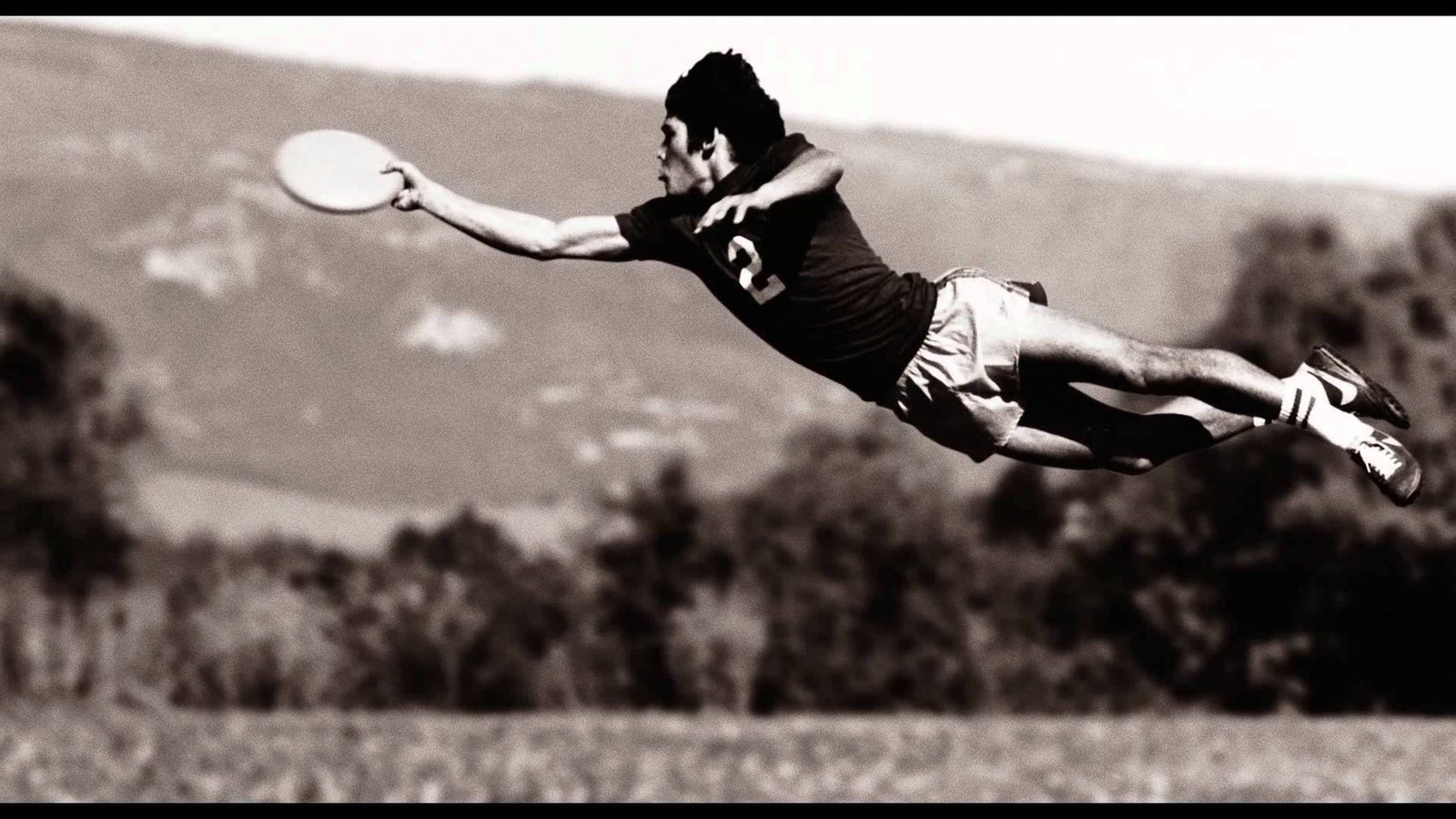 2440×1440 Ultimate Frisbee Background?