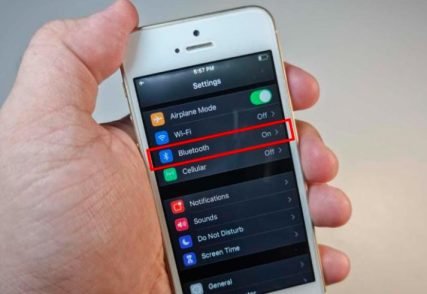 airpod case blinking orange 