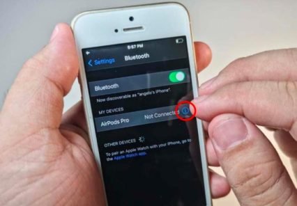 airpod case blinking orange 