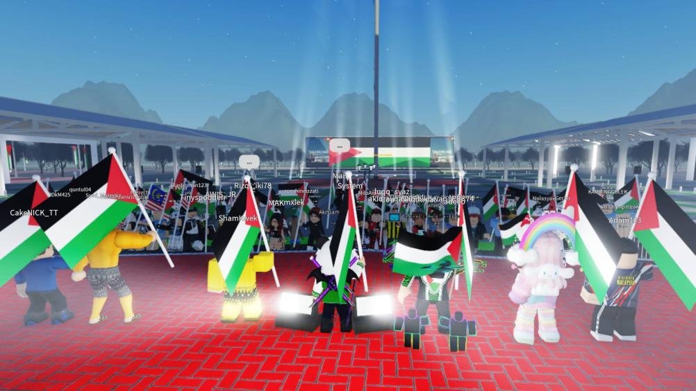 https://techcrunch.com/wp-content/uploads/2023/10/roblox-palestine.jpg
